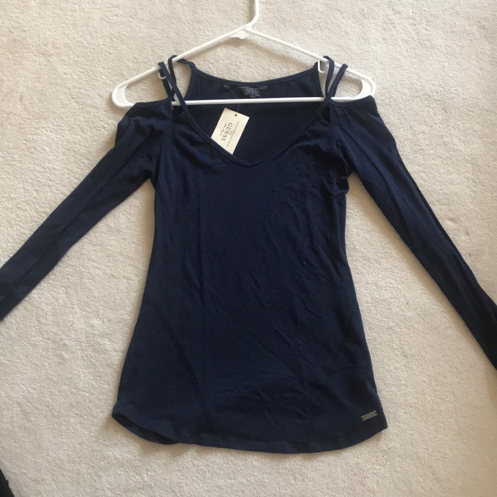 Cold shoulder tank